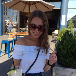 Meet your Posher, Nicole